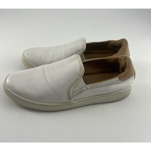UGG Shoes Womens Size 8 Cas Slip On Sneakers White Leather Casual Y2K Basic